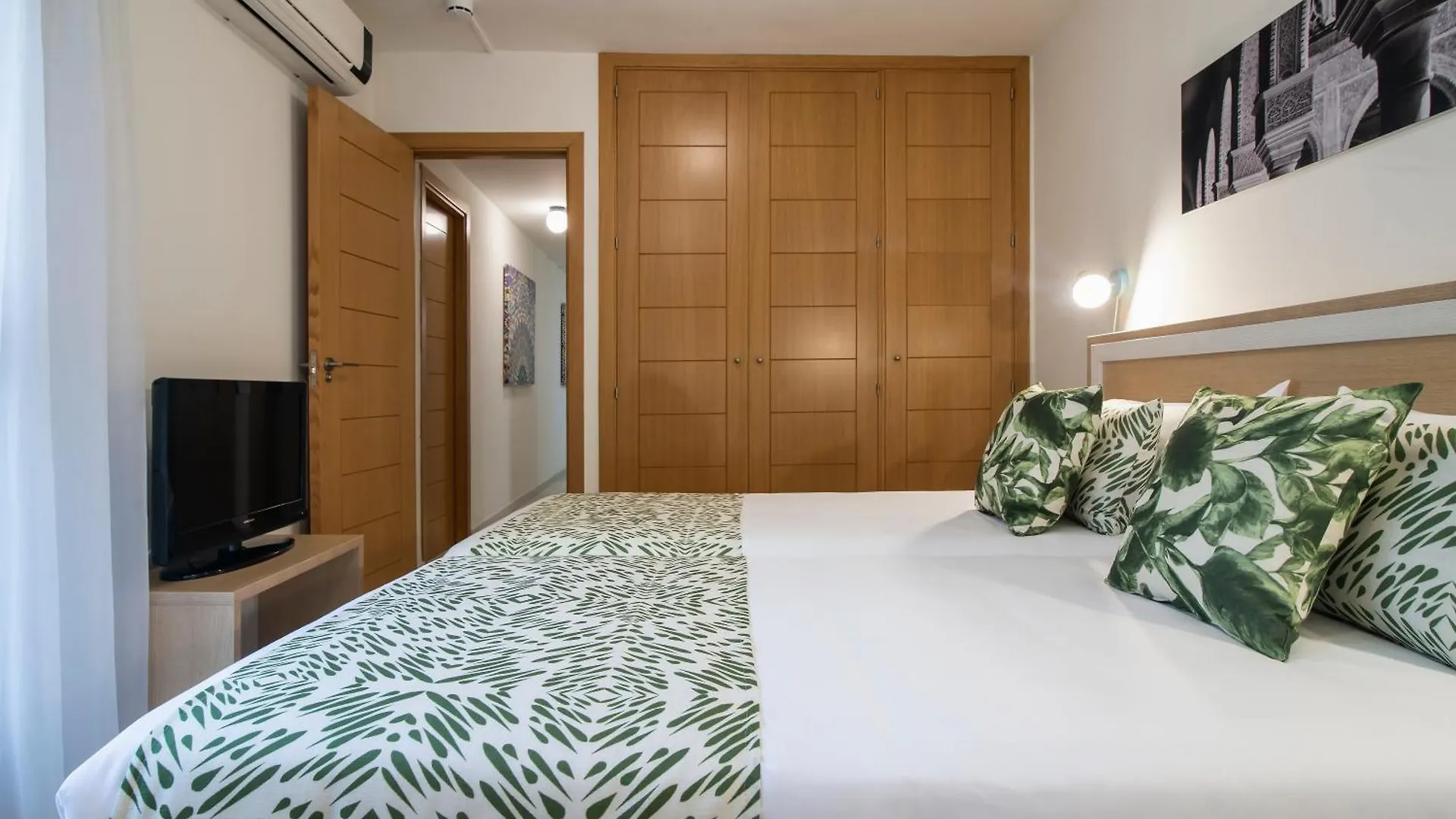 Pierre & Vacances Sevilla Apartment Seville