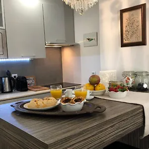 romantic-studio.hotels-lisbon-portugal.com/